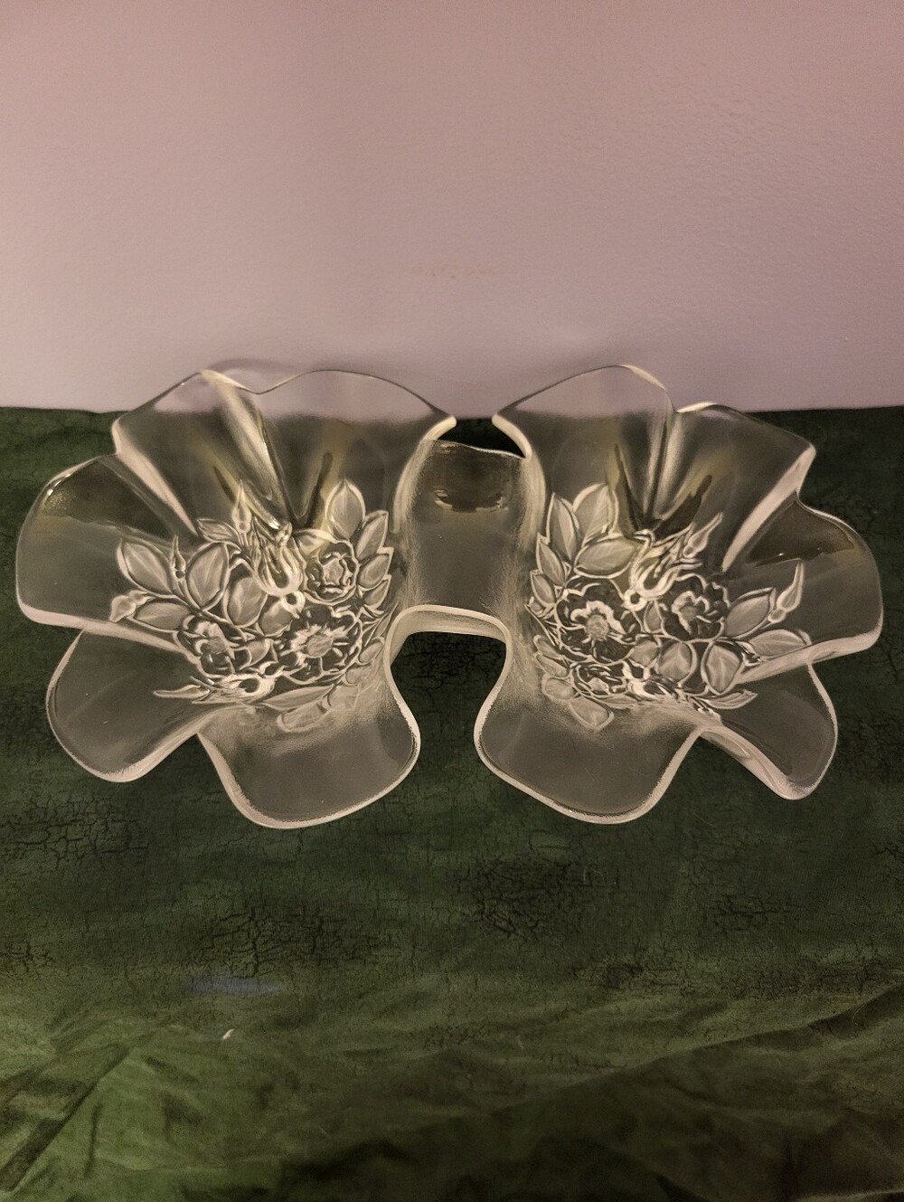 Clear Glass 11 X 7 X 2 Inch 2 Compartment Serving Bowl With Floral Designs